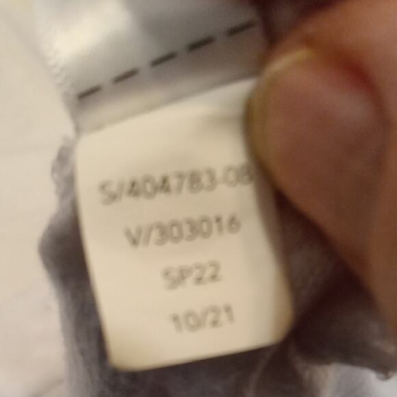 Athleta Women's Size S/P White Breezy Scoop V-Neck T-Shirt. Athleisure - Picture 9 of 9